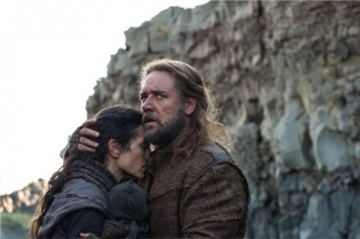 Jennifer Connelly and Russell Crowe star in a scene from the movie "Noah." (CNS photo/Paramount)
